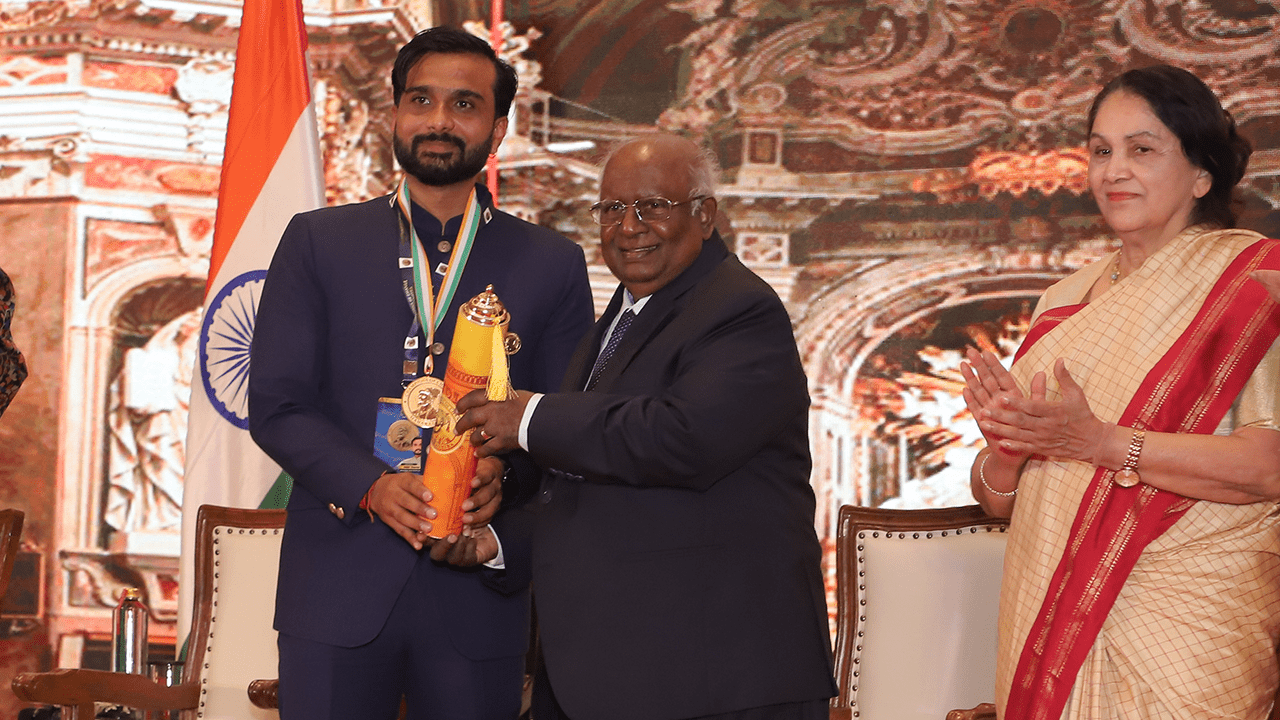 Astrologer Ankit Sharma Receives Prestigious 'Champion of Change' Award 2023